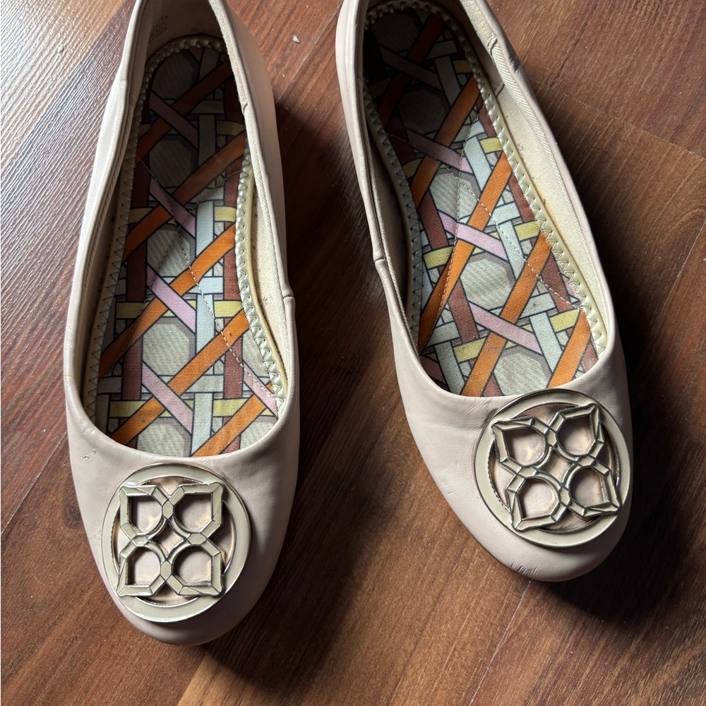 Kelly & Katie pale pink Flats with Medallion Design